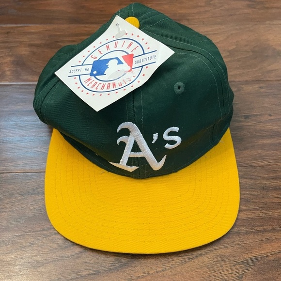 Vintage Dead stock Oakland A’s SnapBack - Picture 1 of 7